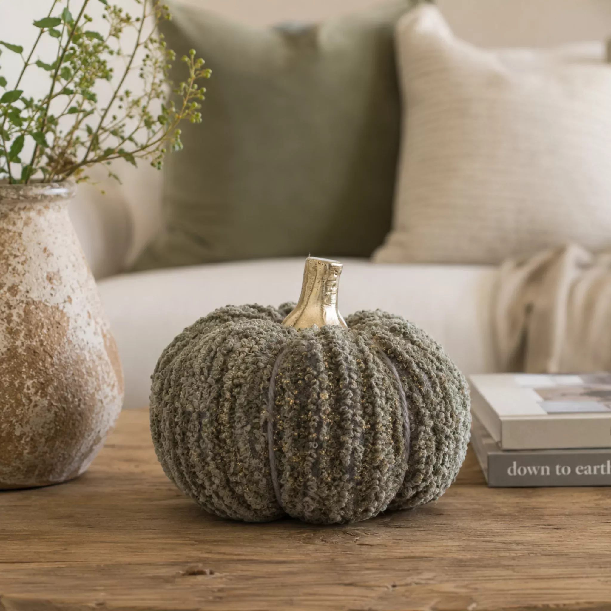 Dark Bouclé Pumpkin