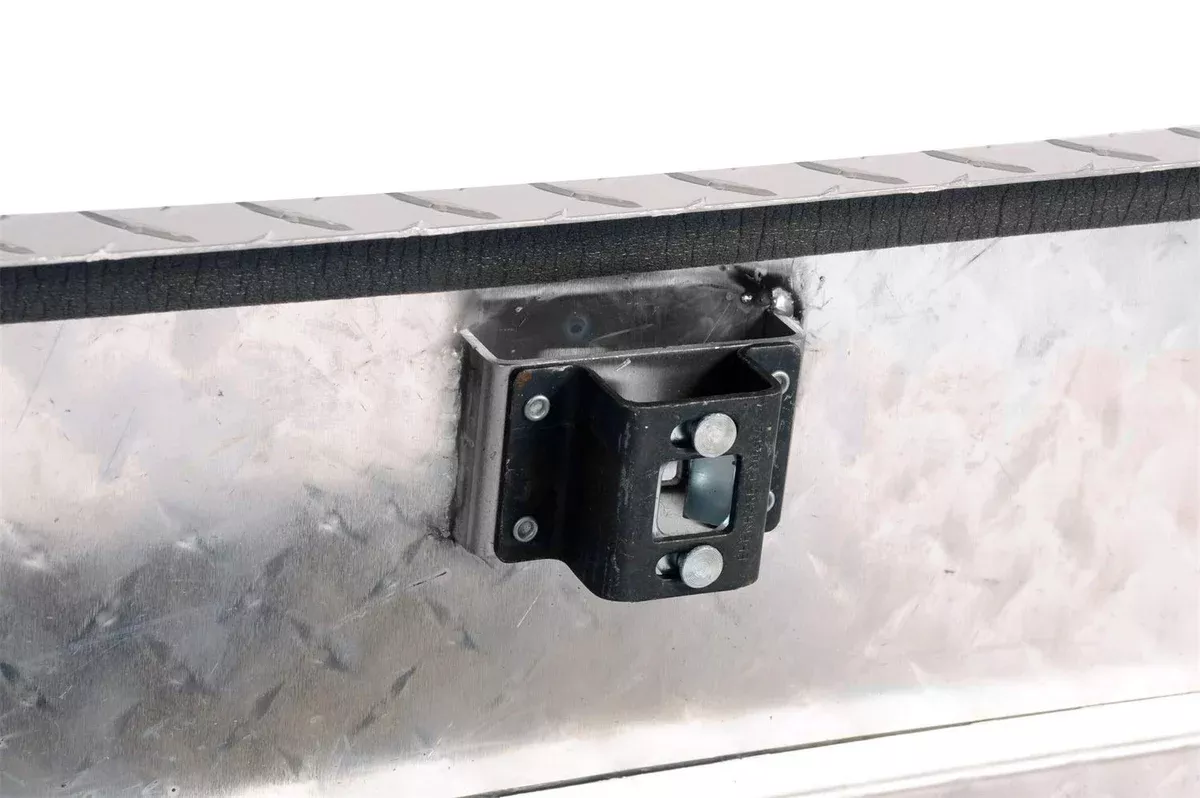 Dee Zee DZ91717 Brite-Tread Triangle Trailer Box