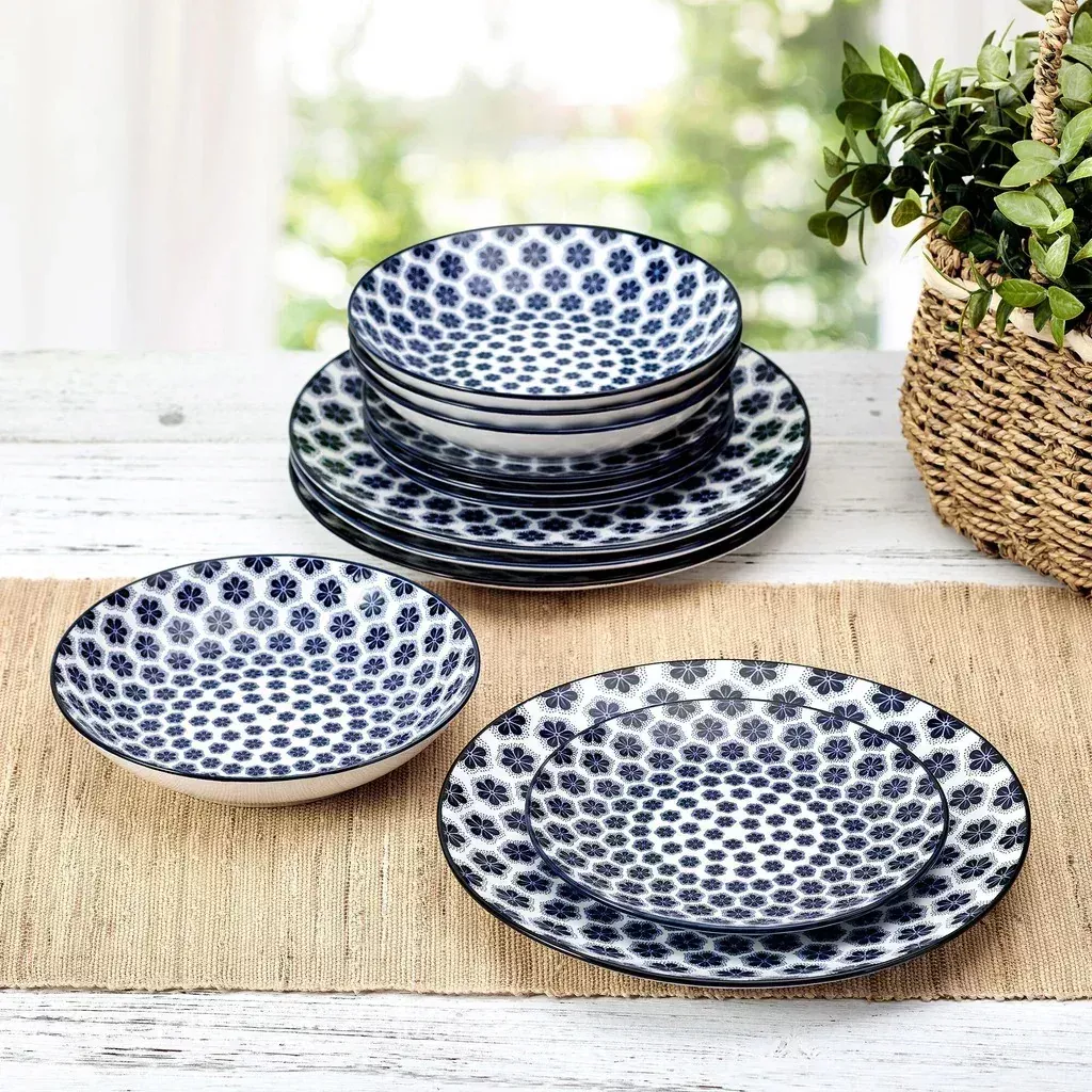 Pfaltzgraff Blooming Delight 12-piece Porcelain Dinnerware Set